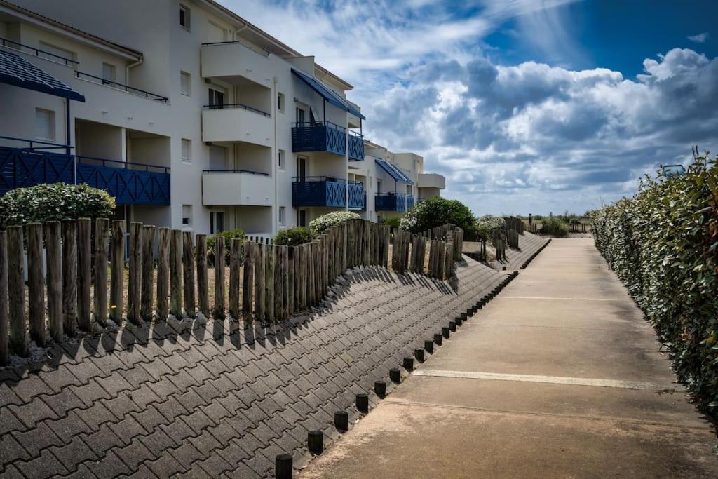 Charmant Appartement En Front De Mer Avec Piscine لاكانو المظهر الخارجي الصورة
