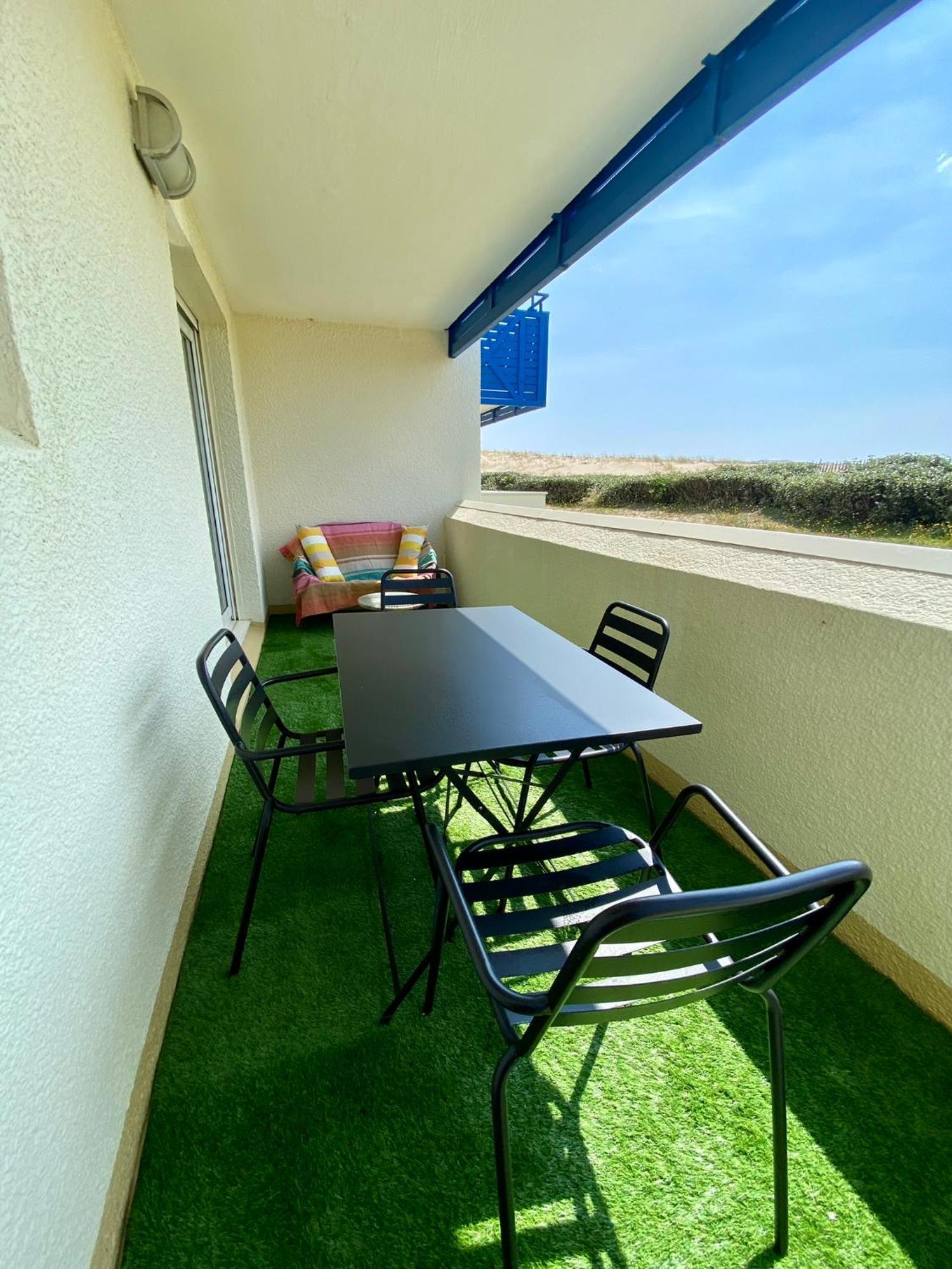 Charmant Appartement En Front De Mer Avec Piscine لاكانو المظهر الخارجي الصورة